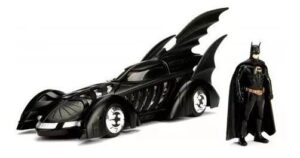 BATIMOVIL BATMAN FOREVER AUTO CON FIGURA 1:24 COD 98036 - Imagen 2