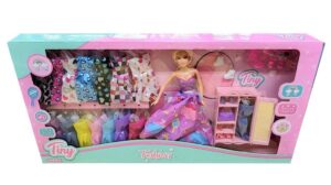 MUÑECA TINY PRINCESA C/ VESTIDOS Y PLACARD VR1 53476 REMERA VIOLETA C/ BRILLO - Imagen 4