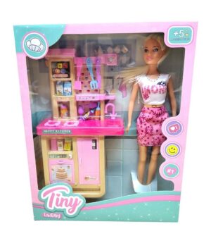 MUÑECA TINY COCINERA Y SU COCINA CON ACCESORIOS VR1 53467 VESTIDO CON REMERA BLANCA - Imagen 4